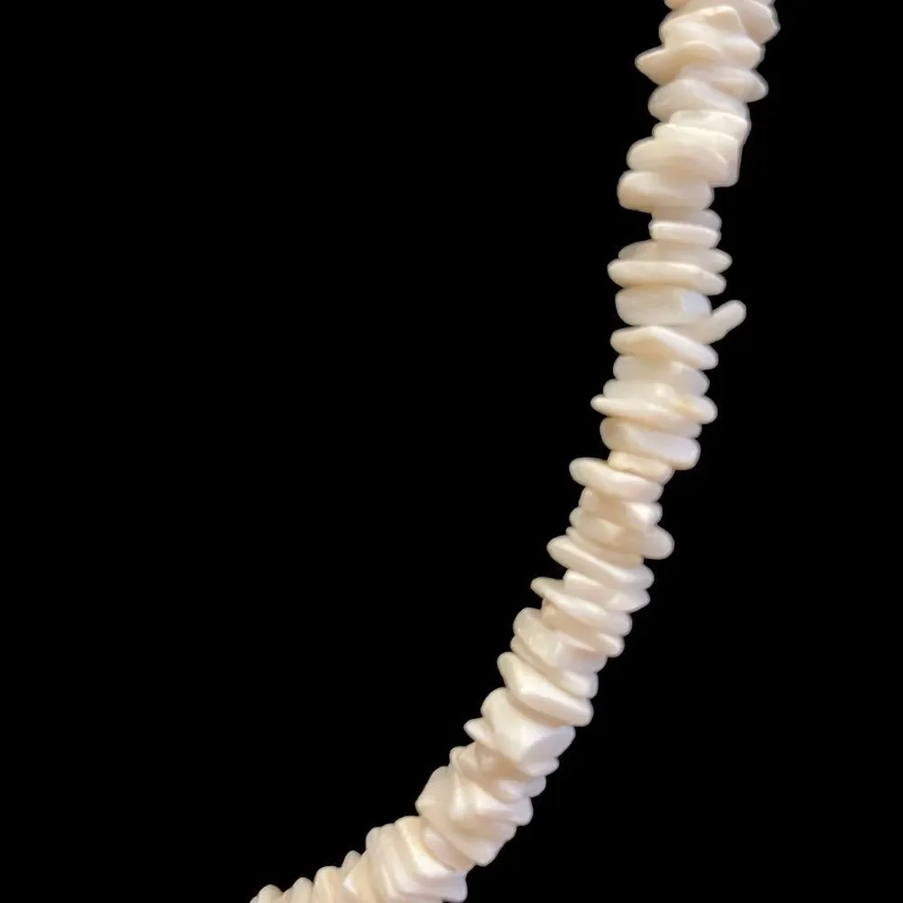 Vintage White Puka Shell Choker Necklace